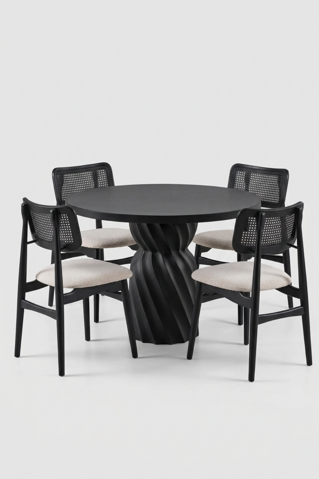 Noven 4 Kişilik Hazeranlı Yuvarlak Ahşap Yemek Masası Takımı 100 × 100 cm | A2 Decor